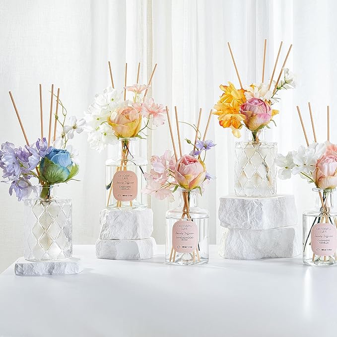 Chloefu Lan Amber Reéd diffuser, 6.7 oz Natural Essential Scented Oil, Pink Yellow and White Flowers Reéd Diffuser Sticks, Bathroom, Home & Office Decor, Preppy Room Decor, Amber Diffuser Oil Gift Set