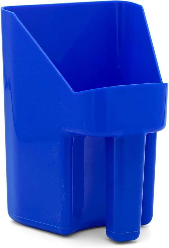 Jeffers Super Scoop 3 Quart – Lightweight and Heavy Duty Plastic Feed Scoop for Pet Food, Grain, Dog Food, Cat Litter, Flour, Rice, Chicken Feed, Garden Soil, Barn, Farm, and Outdoor Use - Royal Blue