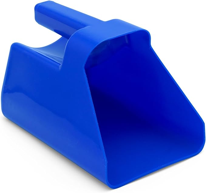 Jeffers Super Scoop 3 Quart – Lightweight and Heavy Duty Plastic Feed Scoop for Pet Food, Grain, Dog Food, Cat Litter, Flour, Rice, Chicken Feed, Garden Soil, Barn, Farm, and Outdoor Use - Royal Blue