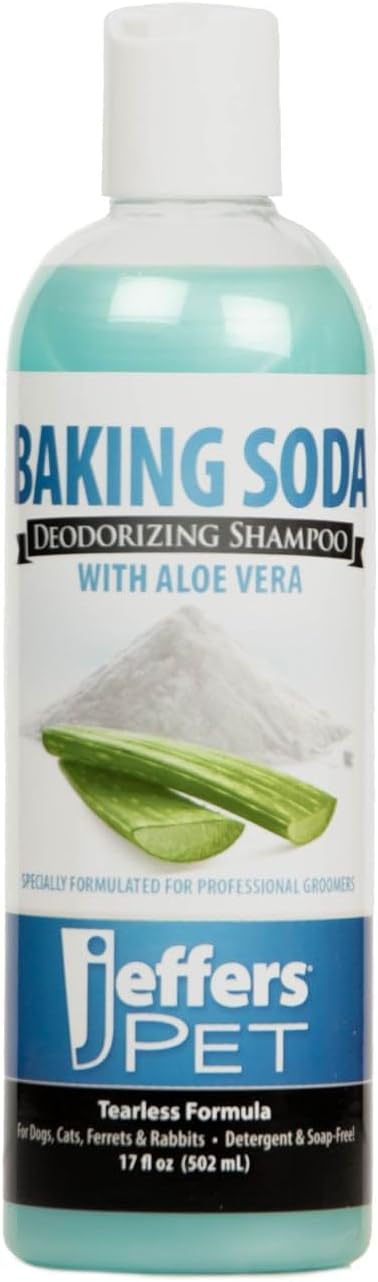 Jeffers Pet Baking Soda Pet Shampoo – Deodorizing Dog & Cat Wash with Aloe Vera, Deep Cleansing & Odor Control, Gentle for Sensitive Skin, Home Grooming Essential, Soap Free, Fresh Scent, 1 Gallon