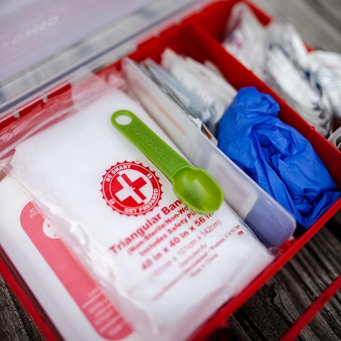 Tick Remover Spoon Keychain - Lightweight Tick Remover Tool with Free Tick ID Card & Carabiner