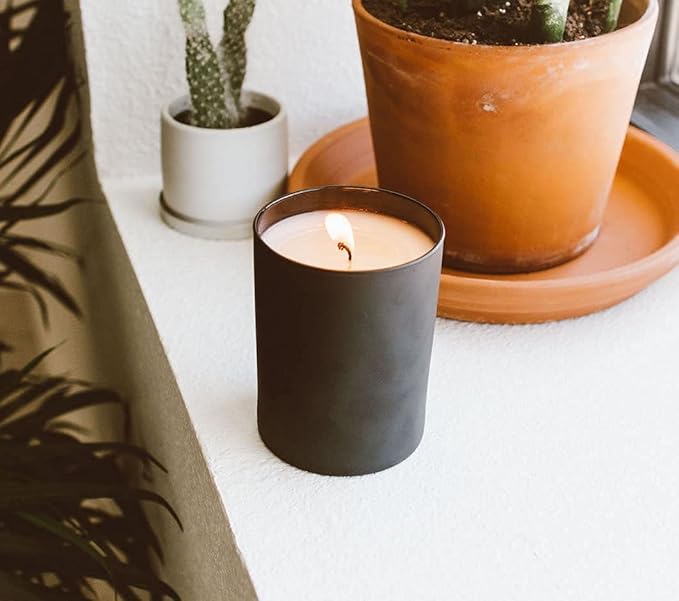 Calyan Wax Co. Soy Wax Candle, Vetiver + Tonka Scented Candle, 75 Hour Burn Time, Aromatherapy Soy Candles, Non Toxic & Vegan Soy Wax, Black Tumbler Scented Candles, 13Oz