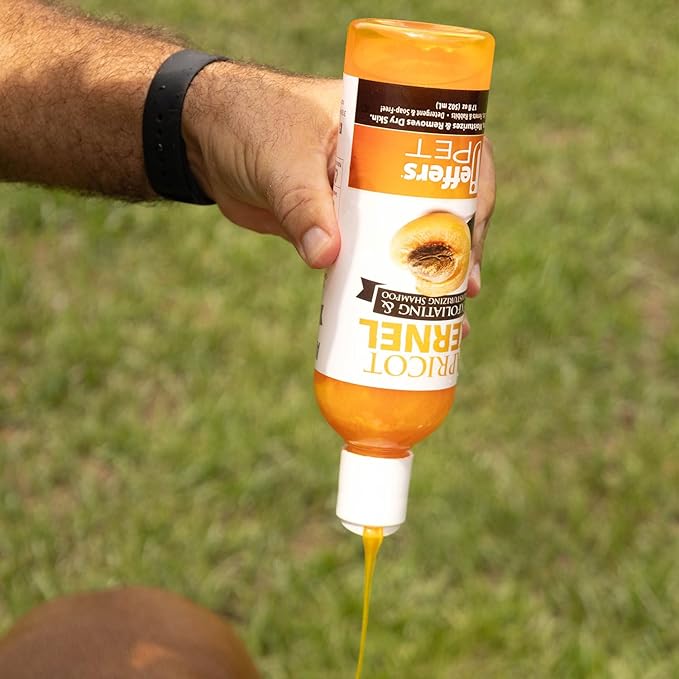 Jeffers Pet Apricot Kernel Shampoo – Detergent & Soap Free Exfoliating & Moisturizing Formula for Dogs, Cats, Puppies, Ferrets & Rabbit – Coconut Cleanser, Apricot Scent, Vitamins A&D, 17 oz