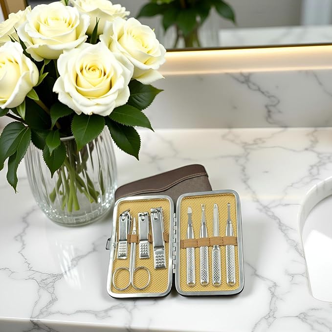 Nail Clippers Set Fingernail and Toenail Clipper Cutters, Manicure Pedicure Kit Professional Grooming Kits, Nail Care Tools with Travel Case