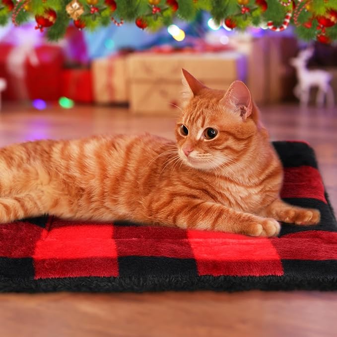 Haull 4 Pcs Waterproof Guinea Pig Bedding Winter Guinea Pig Bed Plush Cage Liners Soft Dog Cat Mat Reversible Winter Cozy Animal Pee Pad Hamster Bed Mat for Bunny(Red Black Plaid,13 x 18.5 Inch)