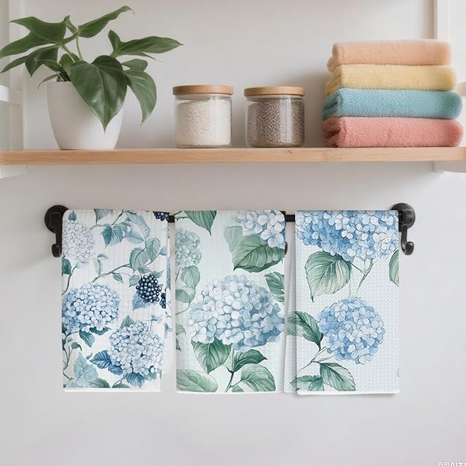 3 Pcs Blue Hydrangea Kitchen Towels, Farmhouse Blue Hydrangea Decor Summer Flowers Decorative Spring Floral Tea Dish Towels , Waffle Soft Hand Towel for Farmhouse Kitchen Bathroom, Housewarming Gifts