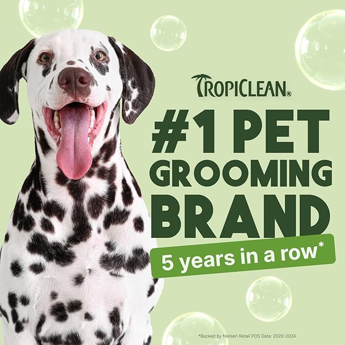 TropiClean Deodorizing Dog Shampoo for Smelly Dogs, Professional Dog Shampoo, Powerful Odor Control, Puppy Safe, Aloe & Coconut Scent, 1 Gallon