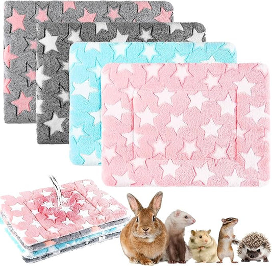 Haull 4 Pcs Waterproof Guinea Pig Bedding Winter Guinea Pig Bed Plush Cage Liners Soft Dog Cat Mat Reversible Winter Cozy Animal Pee Pad Hamster Bed Mat for Bunny(Cute Star,13 x 10 Inch)